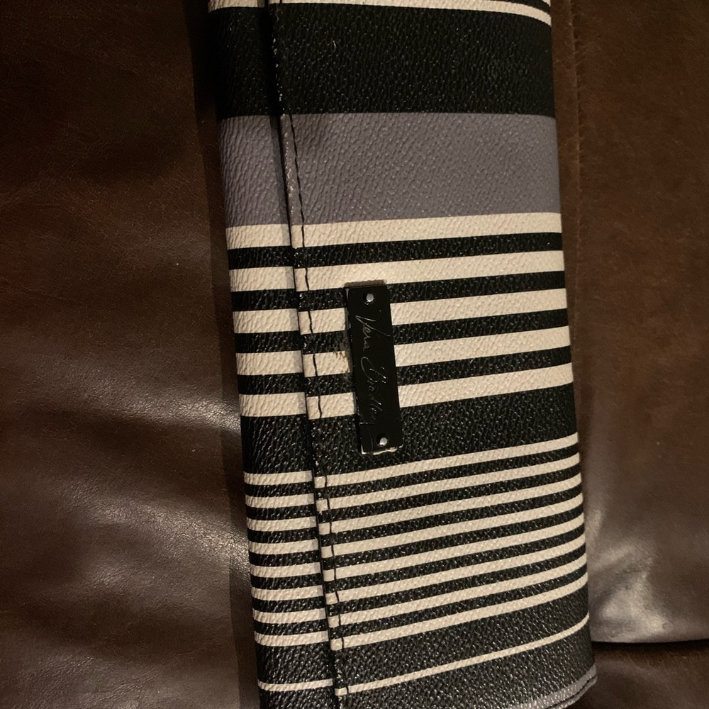 Vera Bradley tri-fold wallet